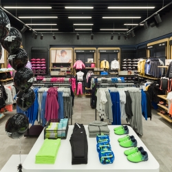 4F_Galeria_Jurajska_07.jpg