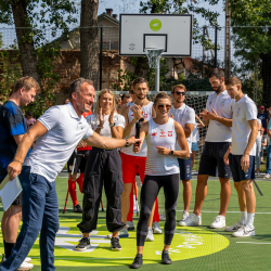 Otwarcie_boiska_Fundacji_4F_Pomaga_w_Rudzienku_10_1.jpg