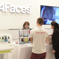 akpa20170914_4faces_jk_9321.jpg